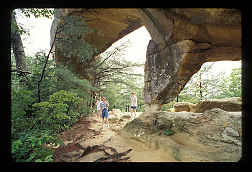 One side of the natural bridge.